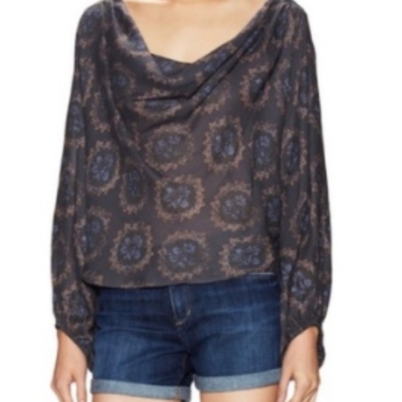 Free People Cowling Around Printed Top - Picture 8 of 8